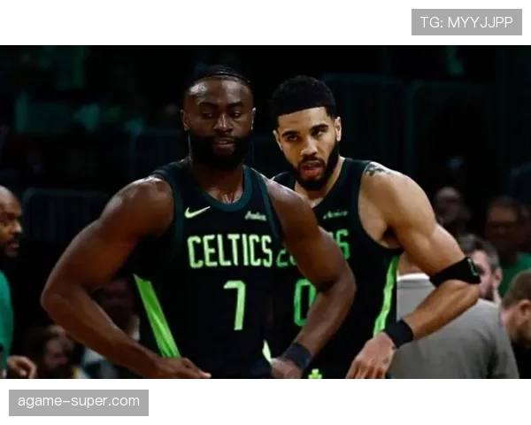 塔图姆利用挡拆创造高效得分，拉开球队核心得分差距